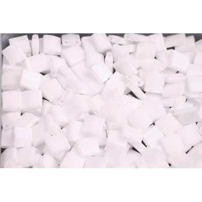 MIYUKI TILA N. 447 White Opaque Matted AB