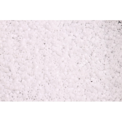MIYUKI Delica 11/0 N. 1029 Opaque Chalk White