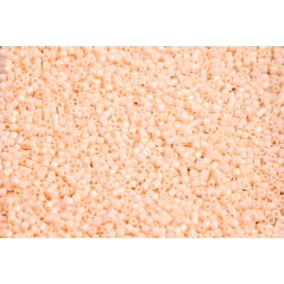MIYUKI Delica 15/0 N. 395 Opaque Lt.Peach