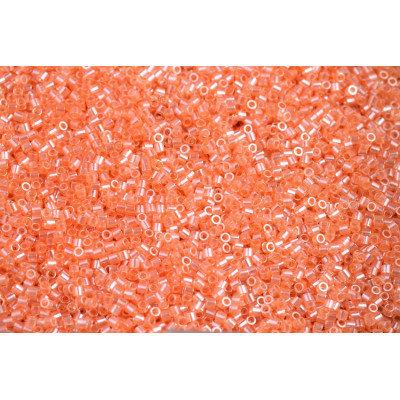 MIYUKI Delica 15/0 N. 388 Transparent Peach Luster