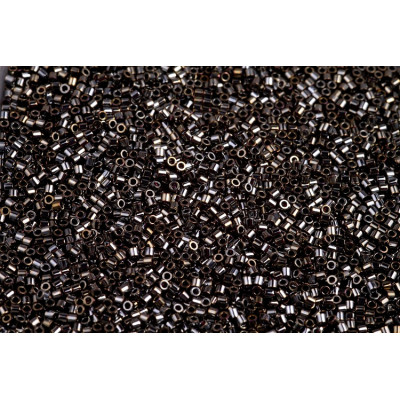 MIYUKI Delica 15/0 N. 375 Metallic Black Luster