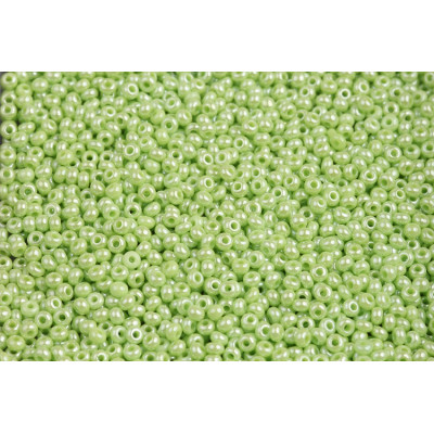PRECIOSA Seed beads 10/0 N. 1054 Green
