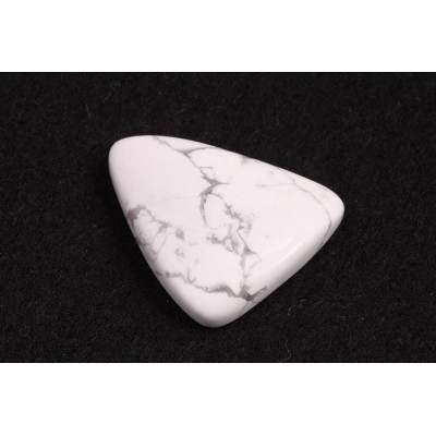 Cabochon Howlit No. 2180 (26x23x6mm)