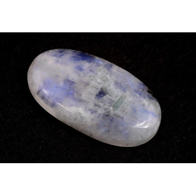 Cabochon Moonstone No. 2443 (38x21x7mm)