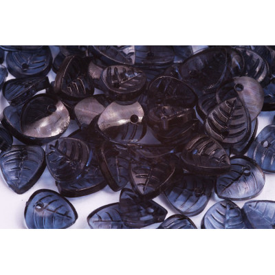 Plastové korálky 30 (9x9x2 mm)