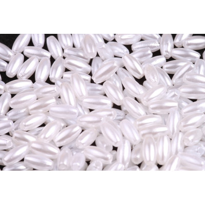 Plastové korálky 117 (8x4 mm)