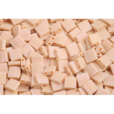 MIYUKI Tila - č. 568 - TL0493FR (Opaque Pear Matted AB)