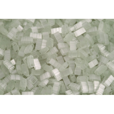 MIYUKI Half Tila č. 762 Silk Pale Light Green