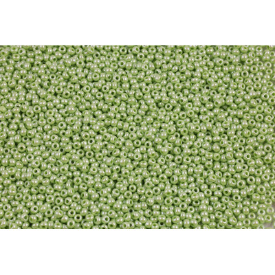 Preciosa seed beads 10/0 No 407 green