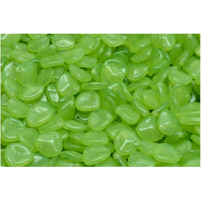 Rose Petal Beads 8x7mm Lime Green 00030-20012 | Rutkovsky Glass