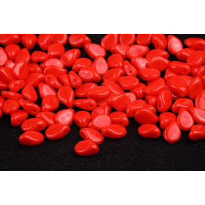 Preciosa Pip par Puca Red Opaque 93180 5x7mm | Glass Beads