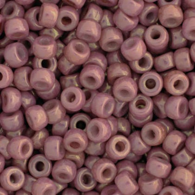 Czech Glass Beads 8/0 Mauve Chalk Red Luster 14495 | Matubo™