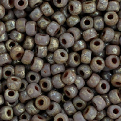 Matubo 8/0 Round Seed Beads Opaque Violet Picasso 23020/43400