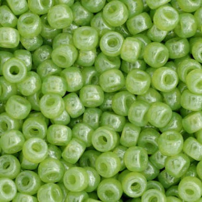 Matubo Round 8/0 Opal Green White Luster 51010/14400 | Czech Beads