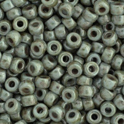 Matubo Round 8/0 Chalk Blue Glaze 03000/65431 | Czech Glass Beads