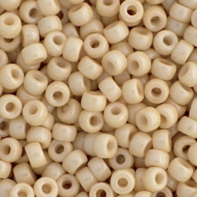 Matubo Round 8/0 Czech Glass Beads Beige Luster 03000/14413