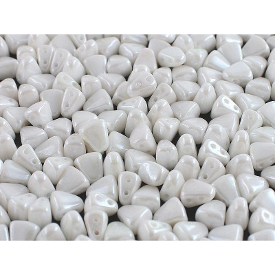 Matubo Nib-Bit 6x5mm Chalk White Luster 03000/14400 | Czech Glass