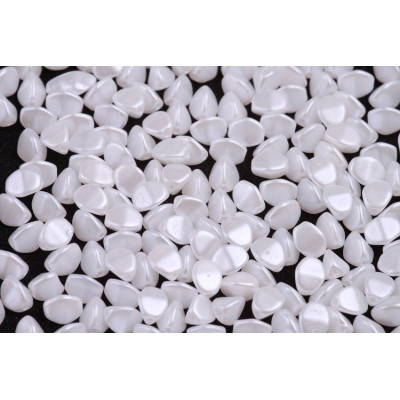 Pinch Beads Pastel Snow White 02010/25001 5x5mm | Rutkovsky