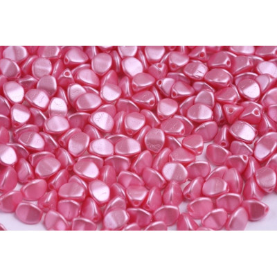 Pinch Beads Pastel Pink 02010/25008 5x5mm | Rutkovsky Czech Glass