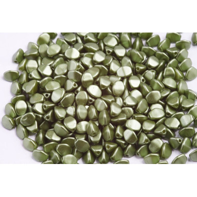 Czech Glass Pinch Beads Pastel Olivine 02010/25034 5x5mm | Rutkovsky