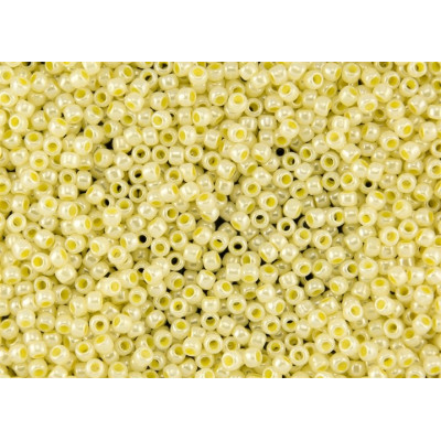 TOHO Round 11/0 Seed Beads Ceylon Lemon Chiffon 902 | 10g