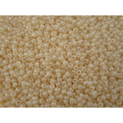 TOHO Round 11/0 Seed Beads Ceylon Lt Ivory 147 | Japanese Glass