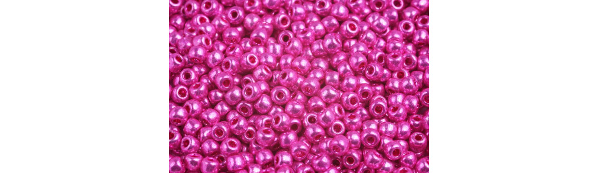 Glass beads Preciosa