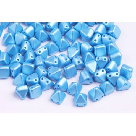 Cuentas Pyramid Stud 6x6 mm