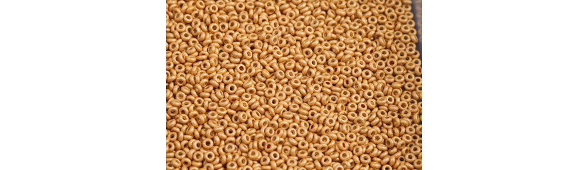 TOHO Demi Round 11/0 Seed Beads | BeadsBohemia