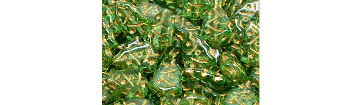 Christmas Tree Beads 17x12mm